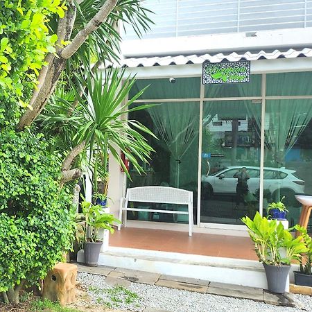 Purepamvillage Pantai Kata Bagian luar foto