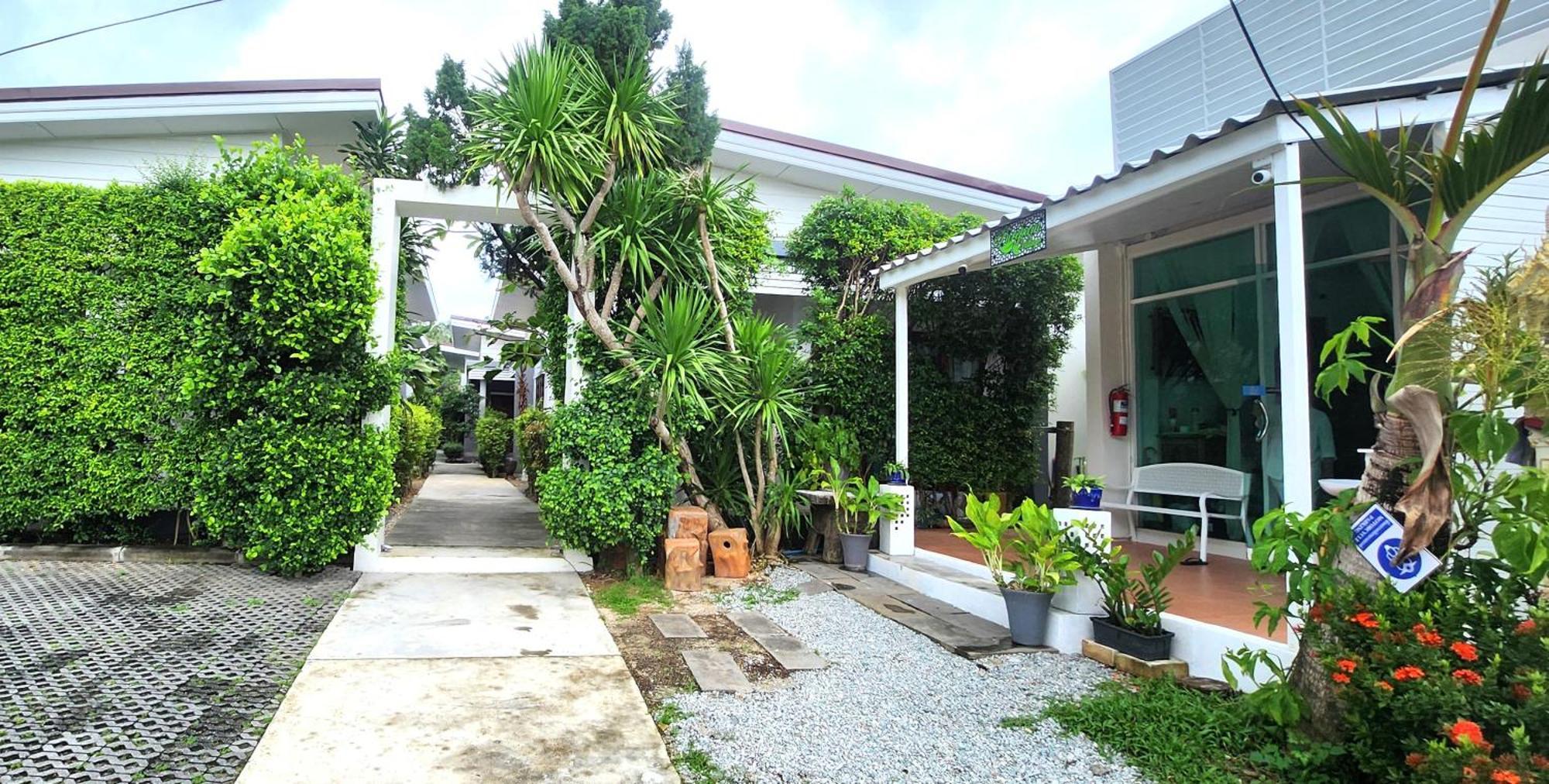 Purepamvillage Pantai Kata Bagian luar foto